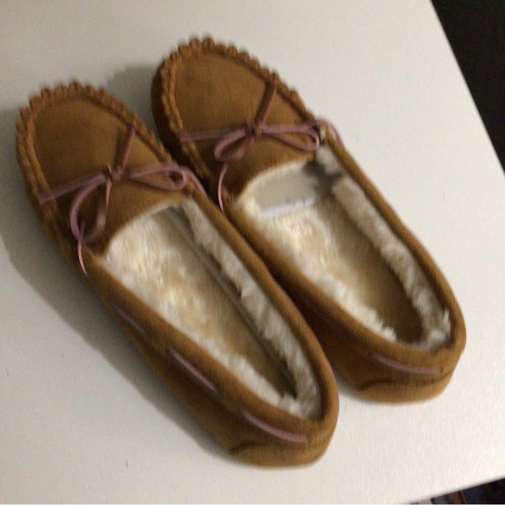 Women's Brown Moccasins ,slippers,size 9 never worn.